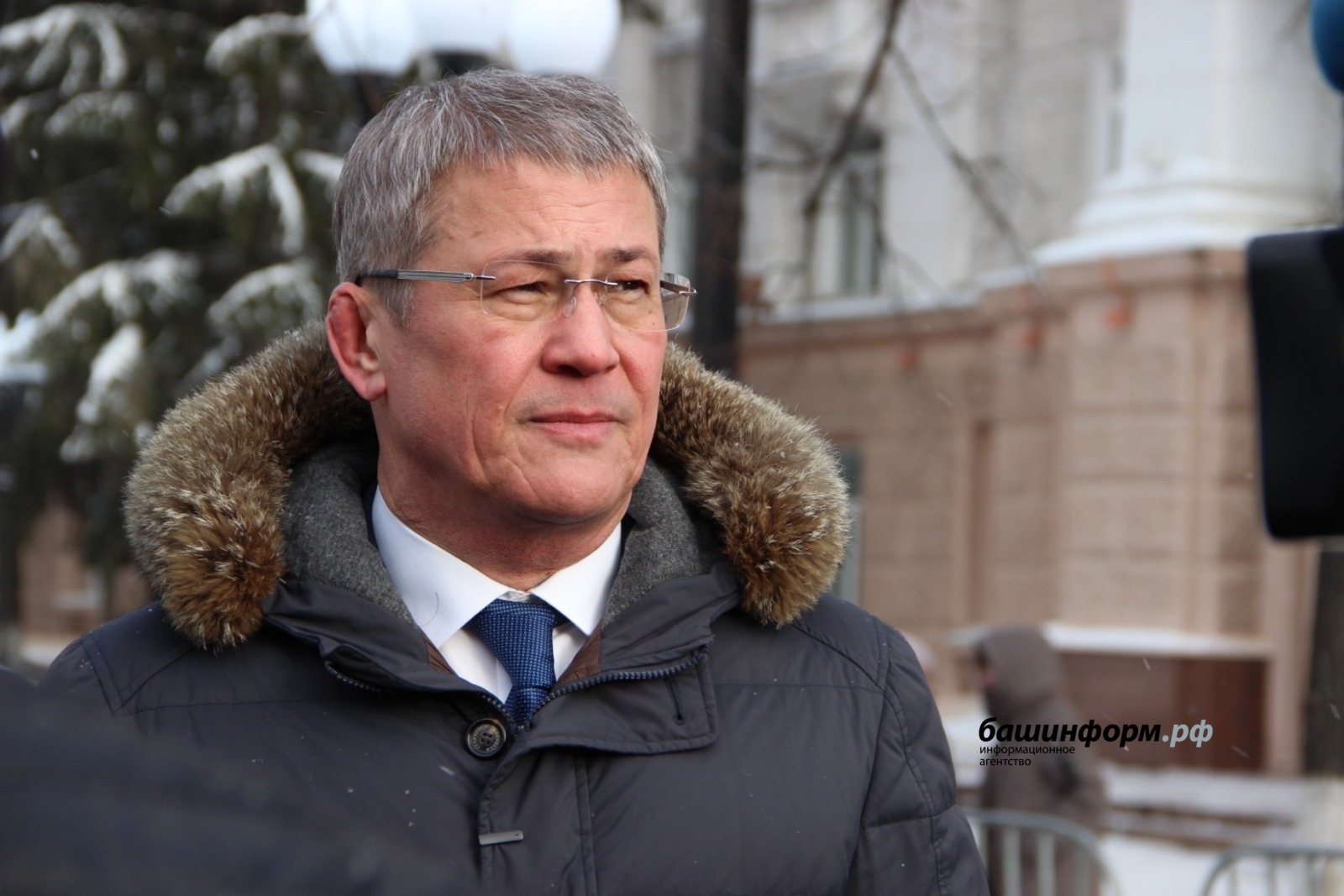 Башлыҡ гел эш өҫтөндә