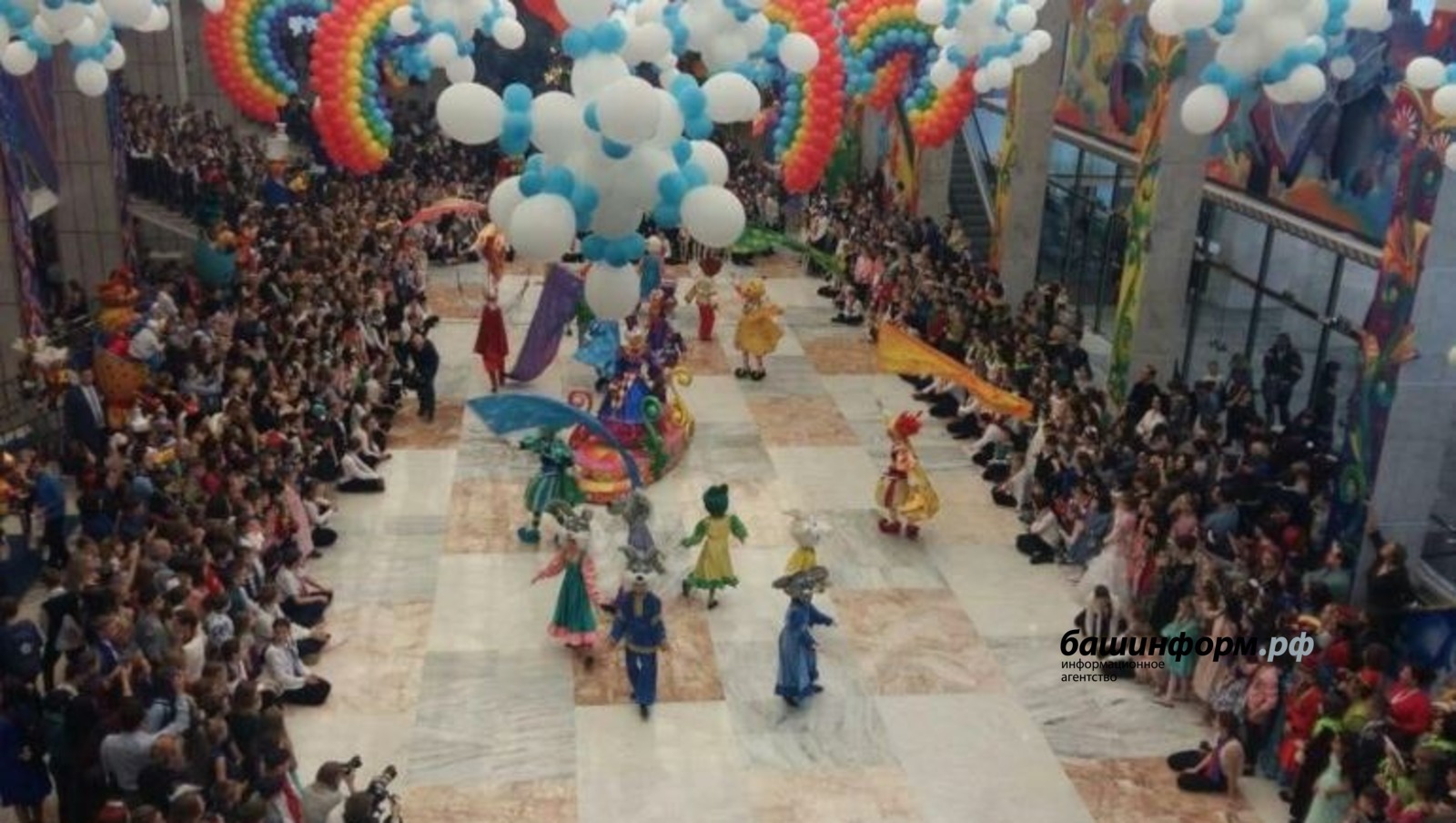 БАШҠОРТОСТАН БАЛАЛАРЫ КРЕМЛЬ ШЫРШЫҺЫНА БАРАСАҠ