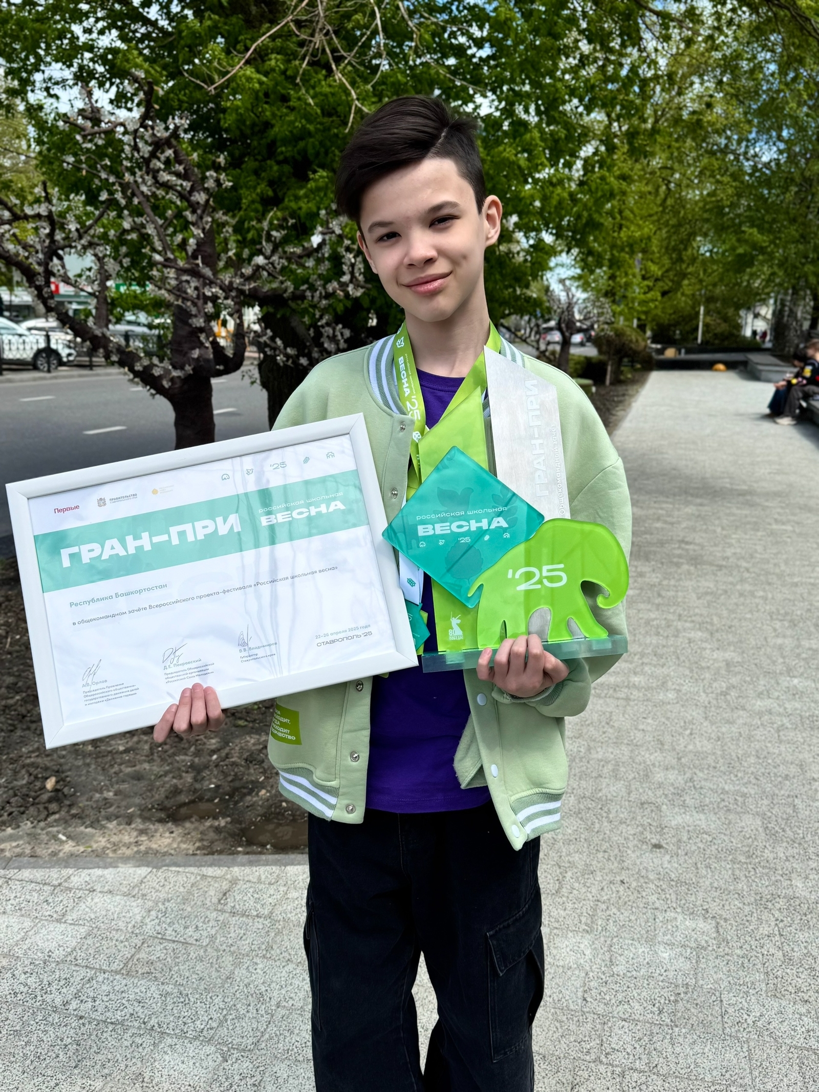 Өфө  уҡыусыһы  Кремлдә  йырланы