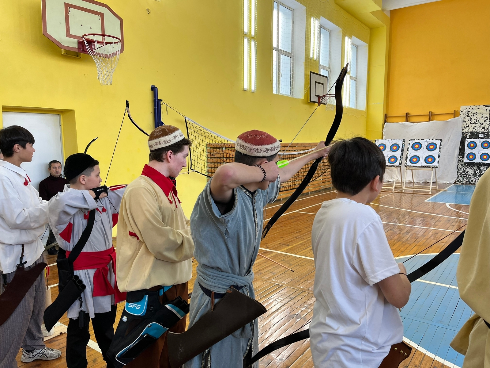 Уғатарҙар мәргәнлектә көс һынашҡан