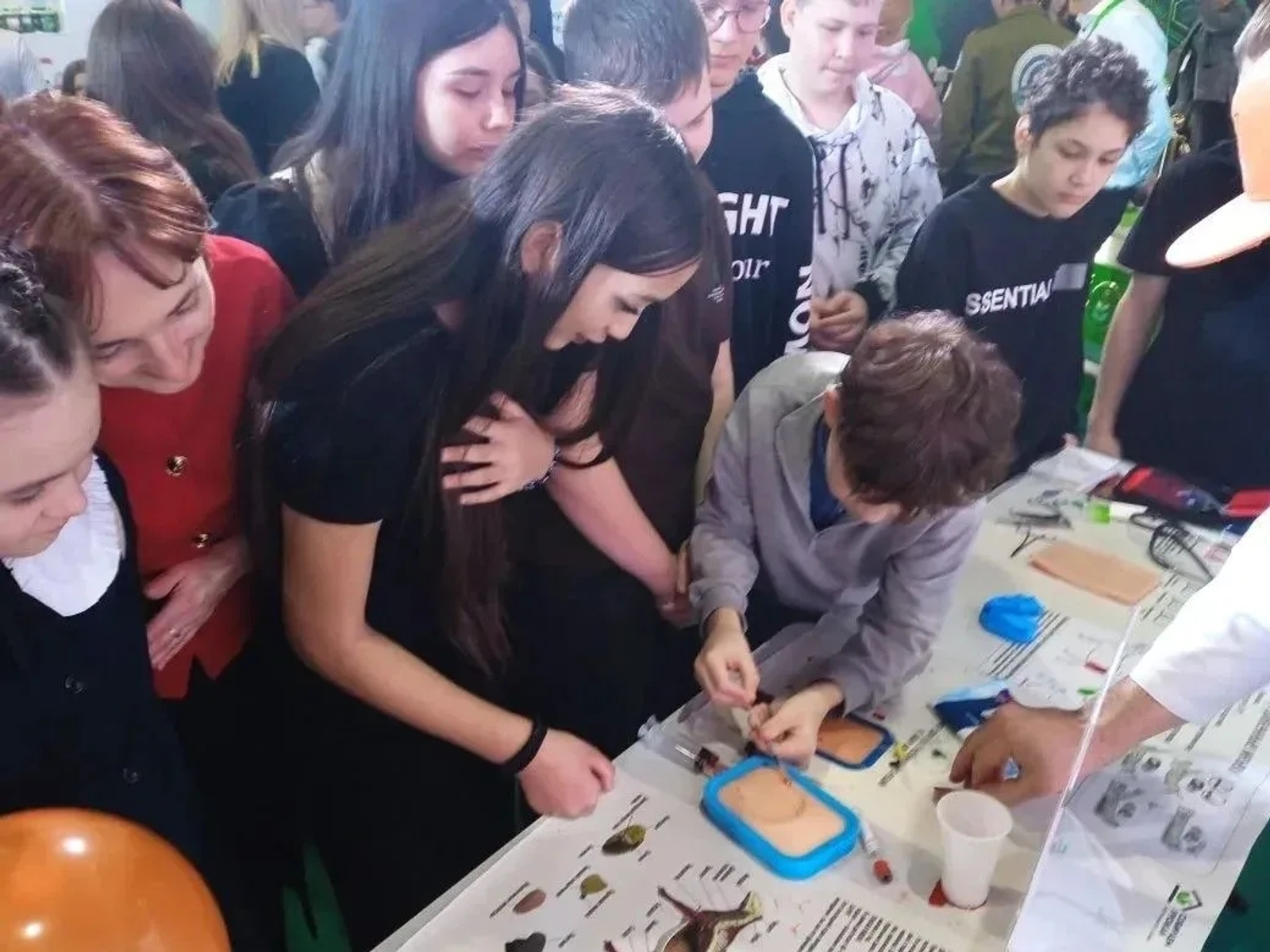 1-се Бүздәк мәктәбе уҡыусыларына агросиныфта уҡыу оҡшай