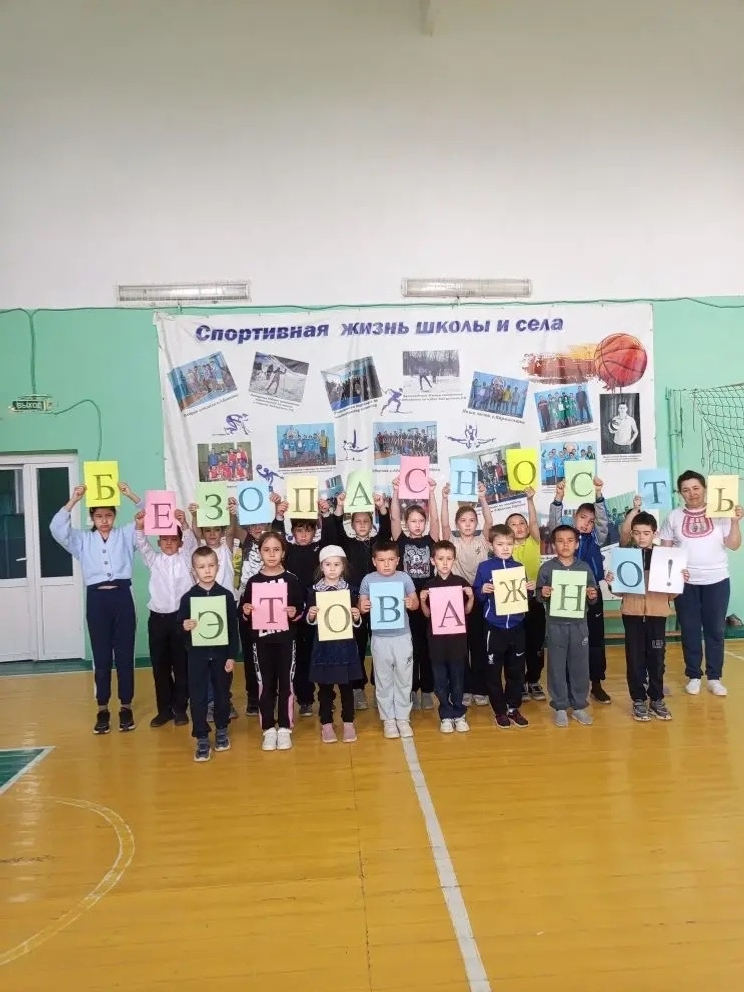 Абҙан уҡыусылары күңелле стартҡа баҫты