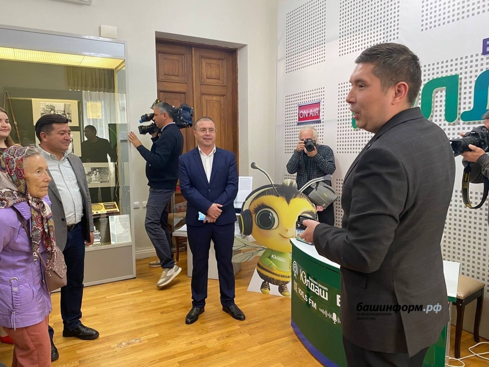 Милли музейҙа "Юлдаш" радиоһының күргәҙмәһе асылды