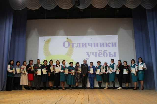 Байназарҙа "бишле”гә уҡыусылар слеты үтте