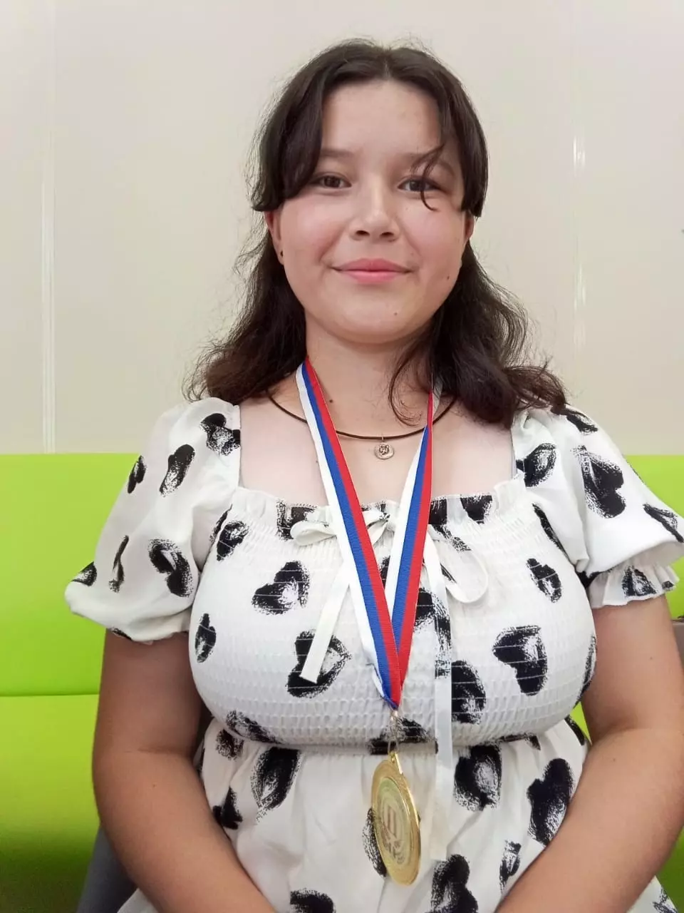 Киләсәгең ҡояшлы булһын, уңыштар һиңә, Элина!