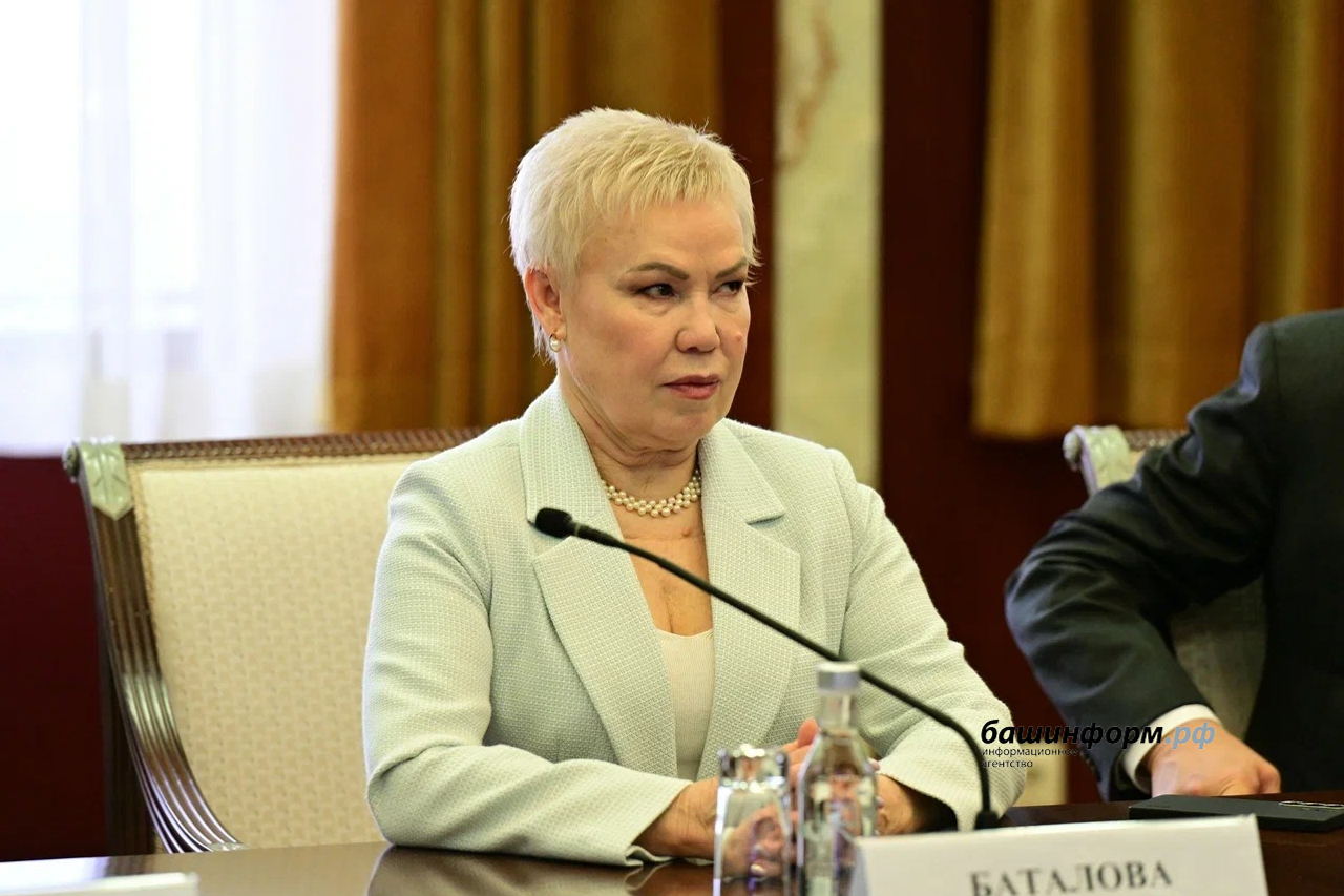 Радий Хәбиров Мәскәү ҡунаҡтары менән осрашты