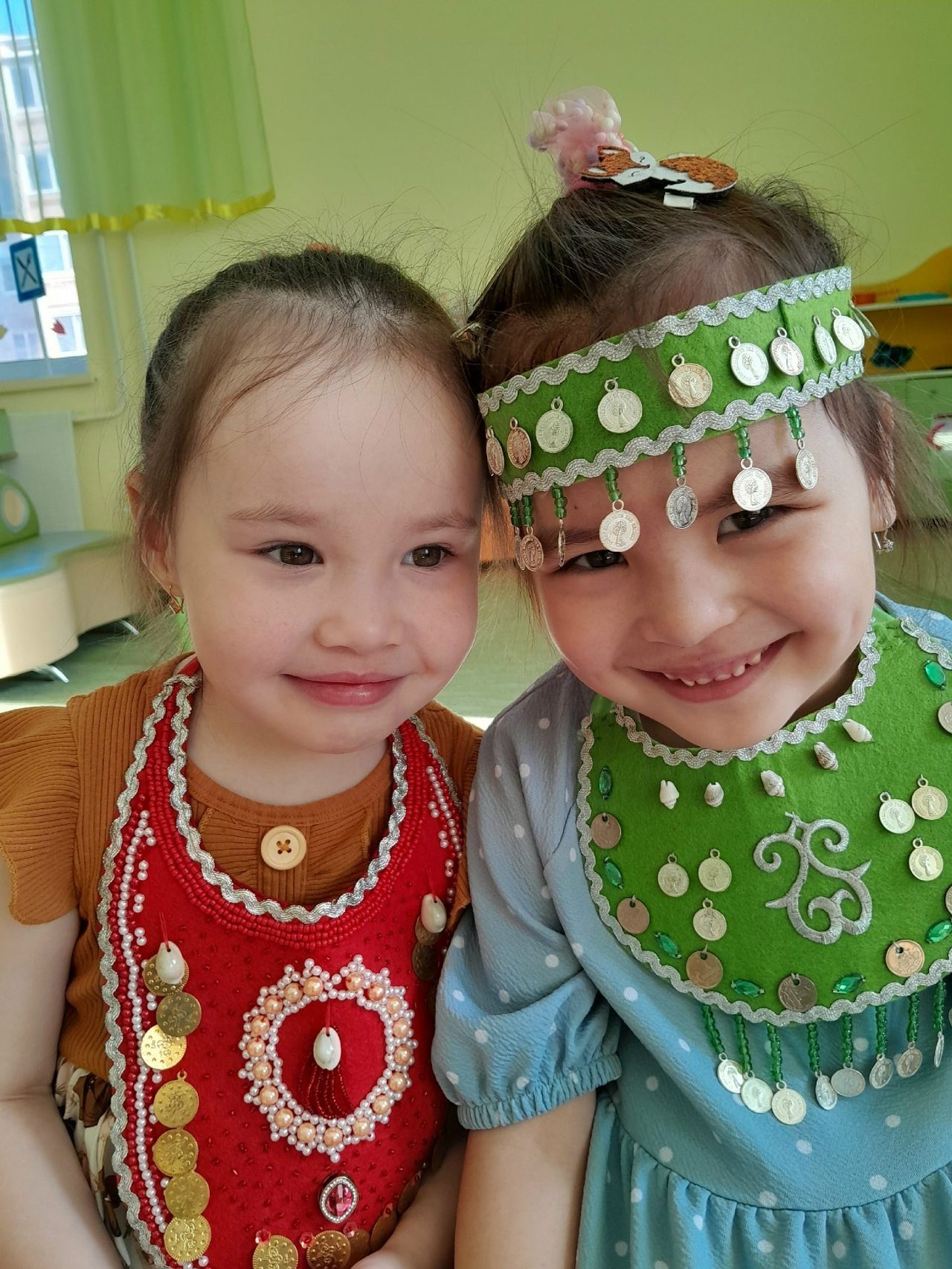 ХАТ-ХӘБӘР. Сибай балалары милли күлдәктәрен күрһәтте