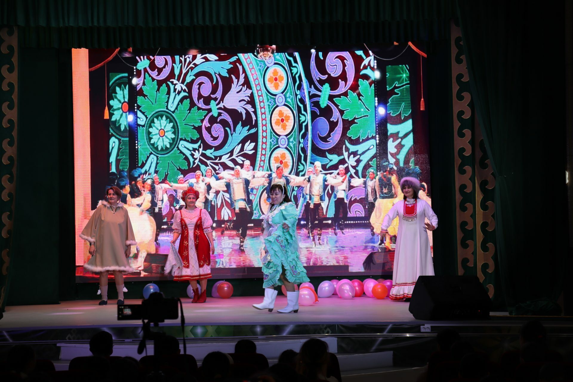 Хәйбуллала Балалар китабы аҙналығы үтте