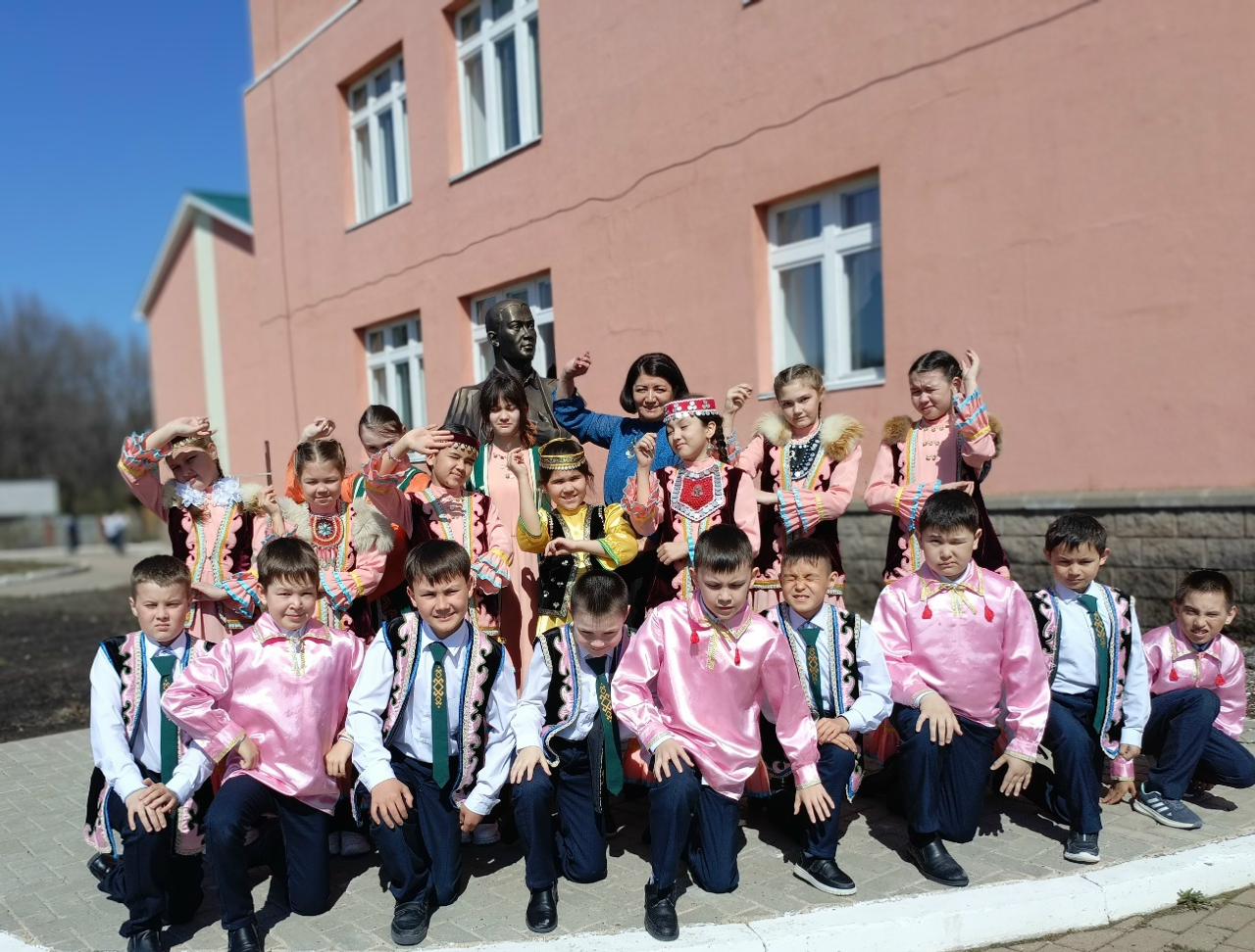 ХАТ-ХӘБӘР.  Уҡыусыларым һәләтле, өлгөр