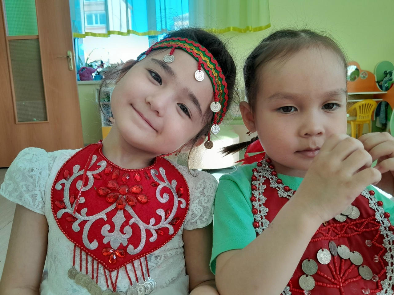 ХАТ-ХӘБӘР. Сибай балалары милли күлдәктәрен күрһәтте