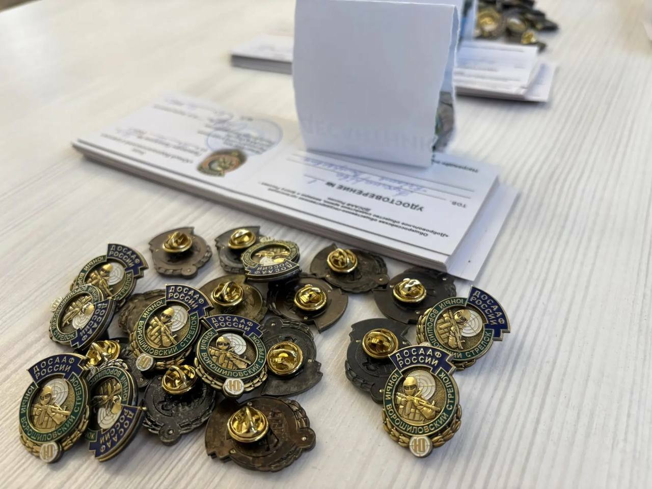 Мәргән үҫмерҙәргә “Йәш Ворошилов уҡсыһы” билгеләре тапшырылды