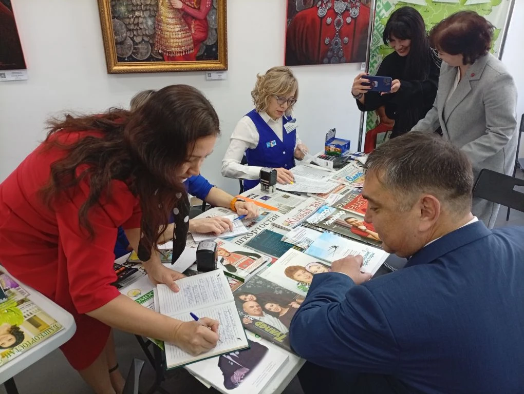 Матбуғат баҫмаларына яҙылыу бара