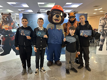 Ишембай  уҡыусылары диагност роботтар һәм аҡыллы кейемдәр яһай