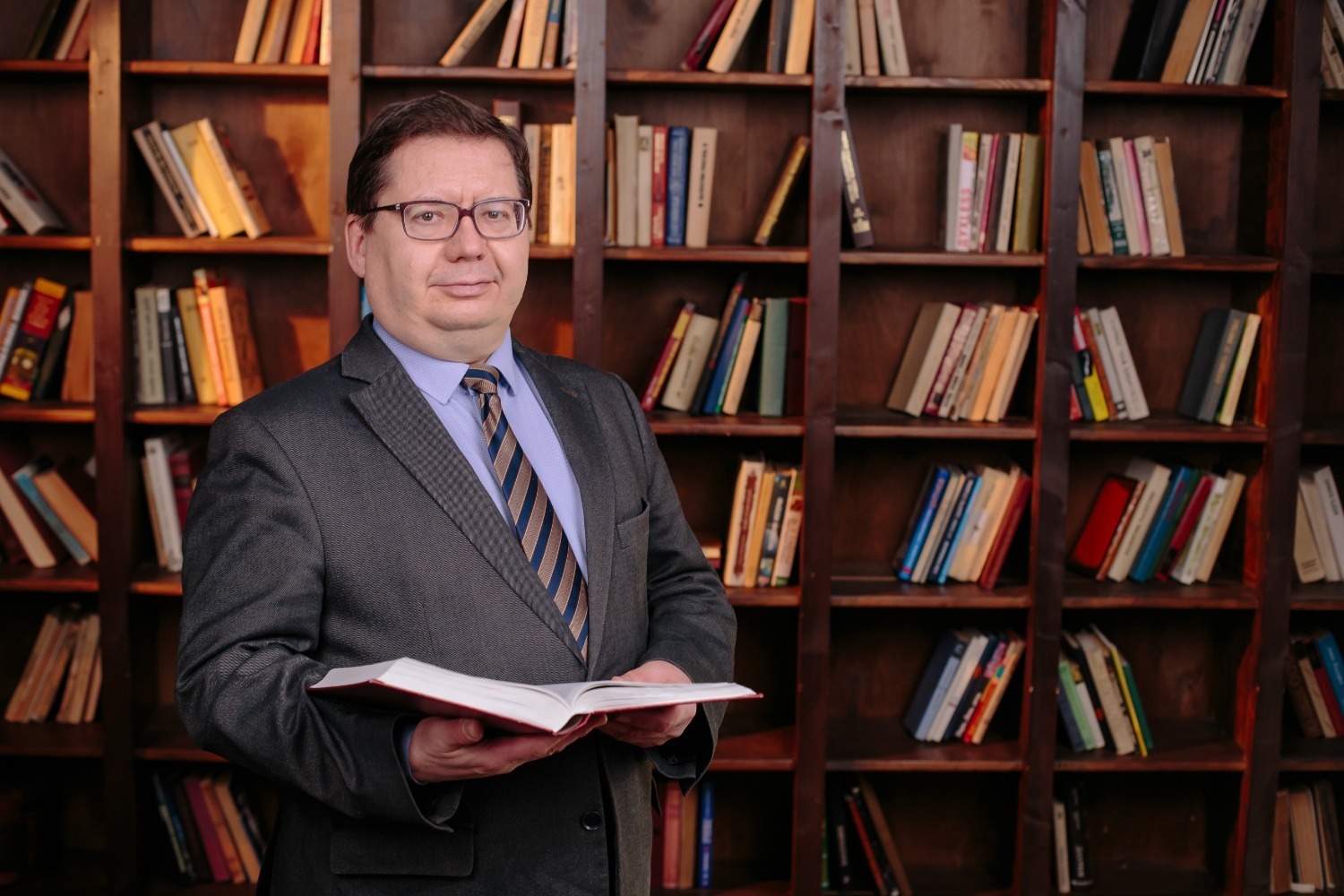 100 балл йыйыусыларҙы нисек әҙерләйҙәр: Өфө лицейы директоры менән әңгәмә