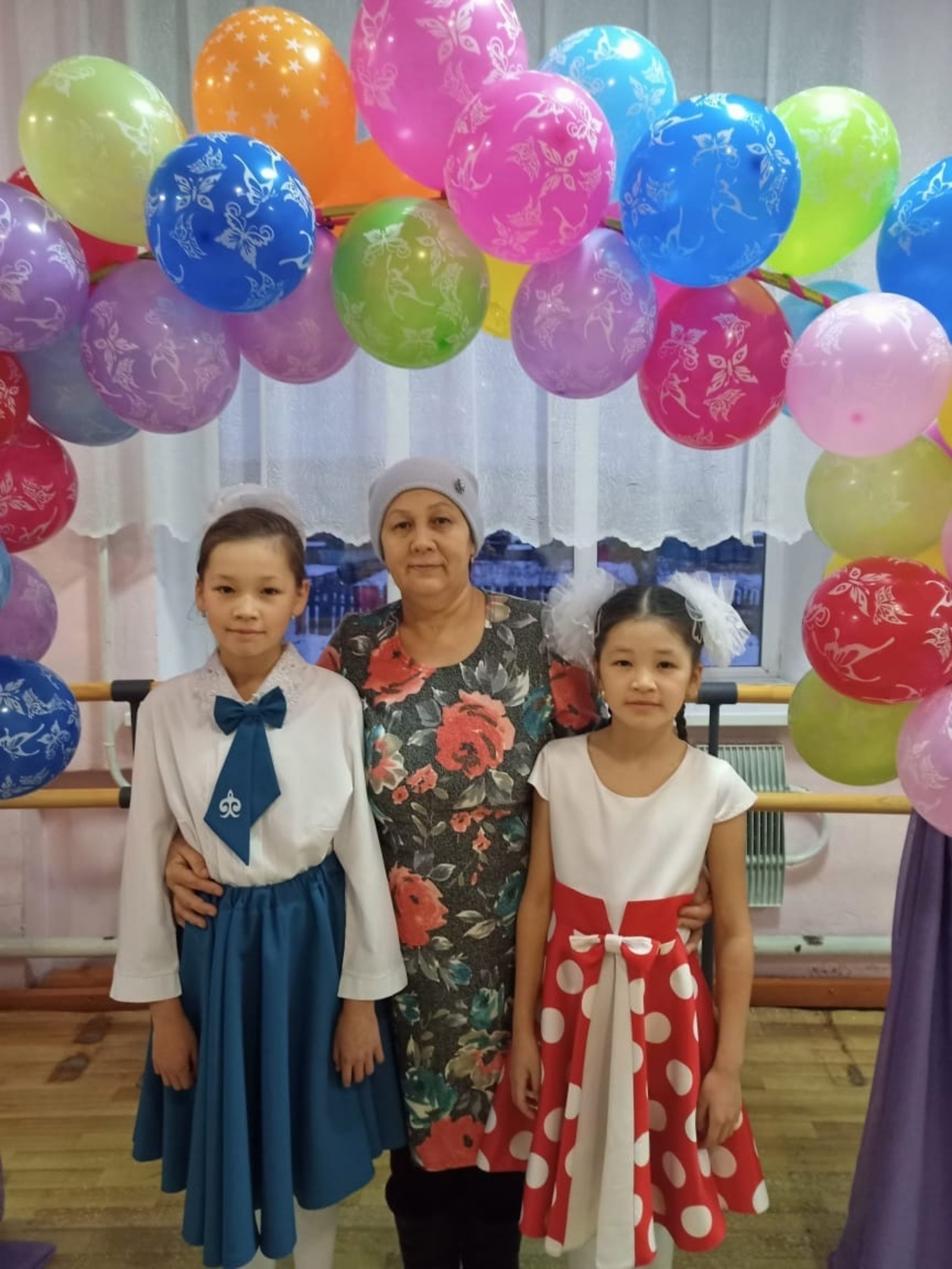 Өлгөр өләсәйебеҙҙе яратабыҙ!