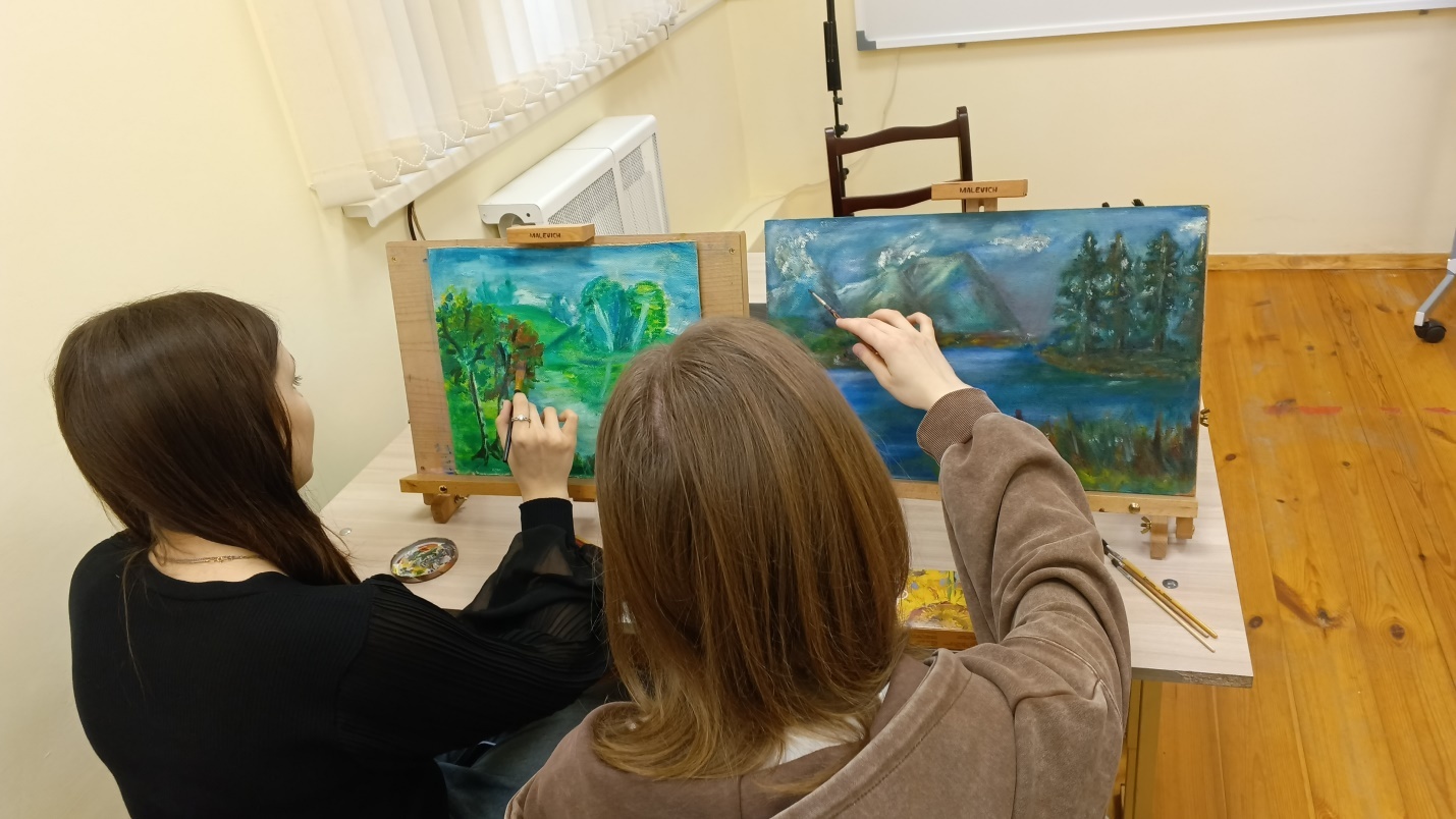 Ермолаев сәнғәт мәктәбендә балалар һүрәт төшөрөргә өйрәнә