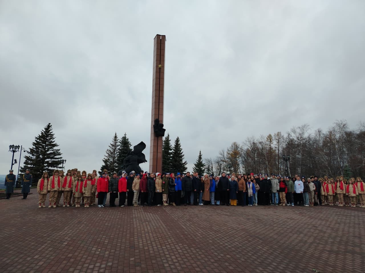 Тарих һаҡсылары Еңеү Паркында булды