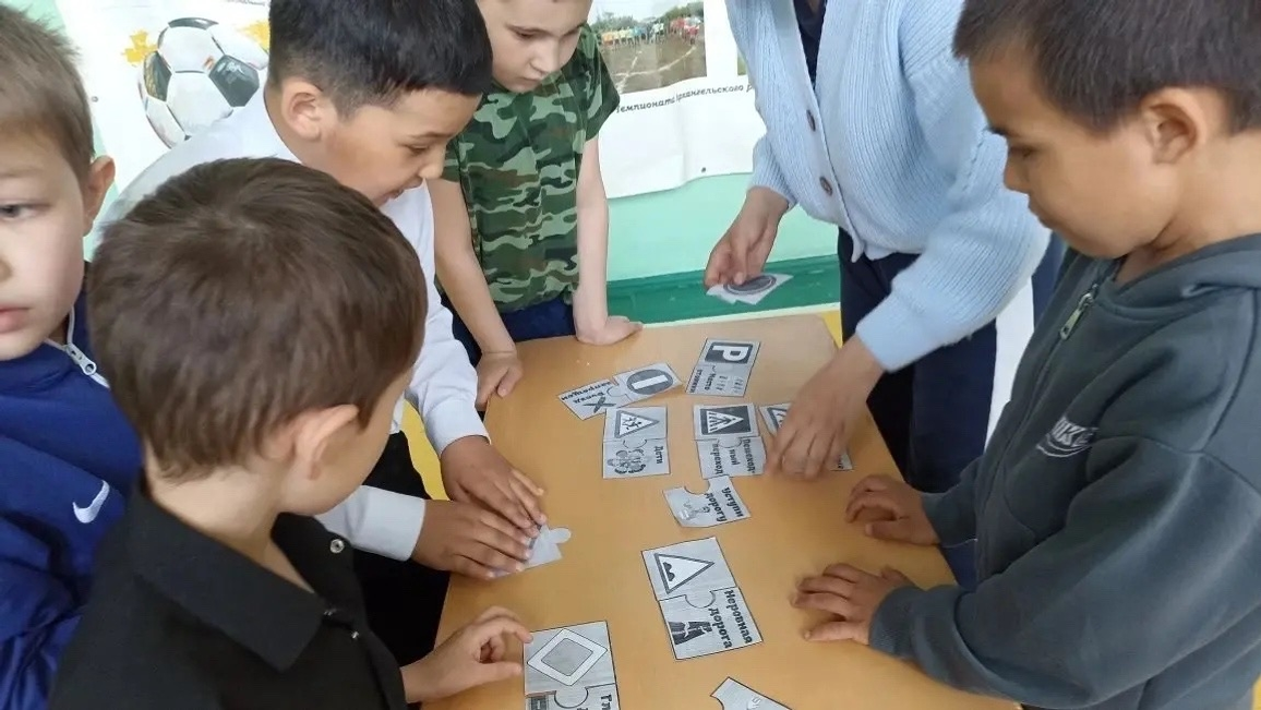 Абҙан уҡыусылары күңелле стартҡа баҫты