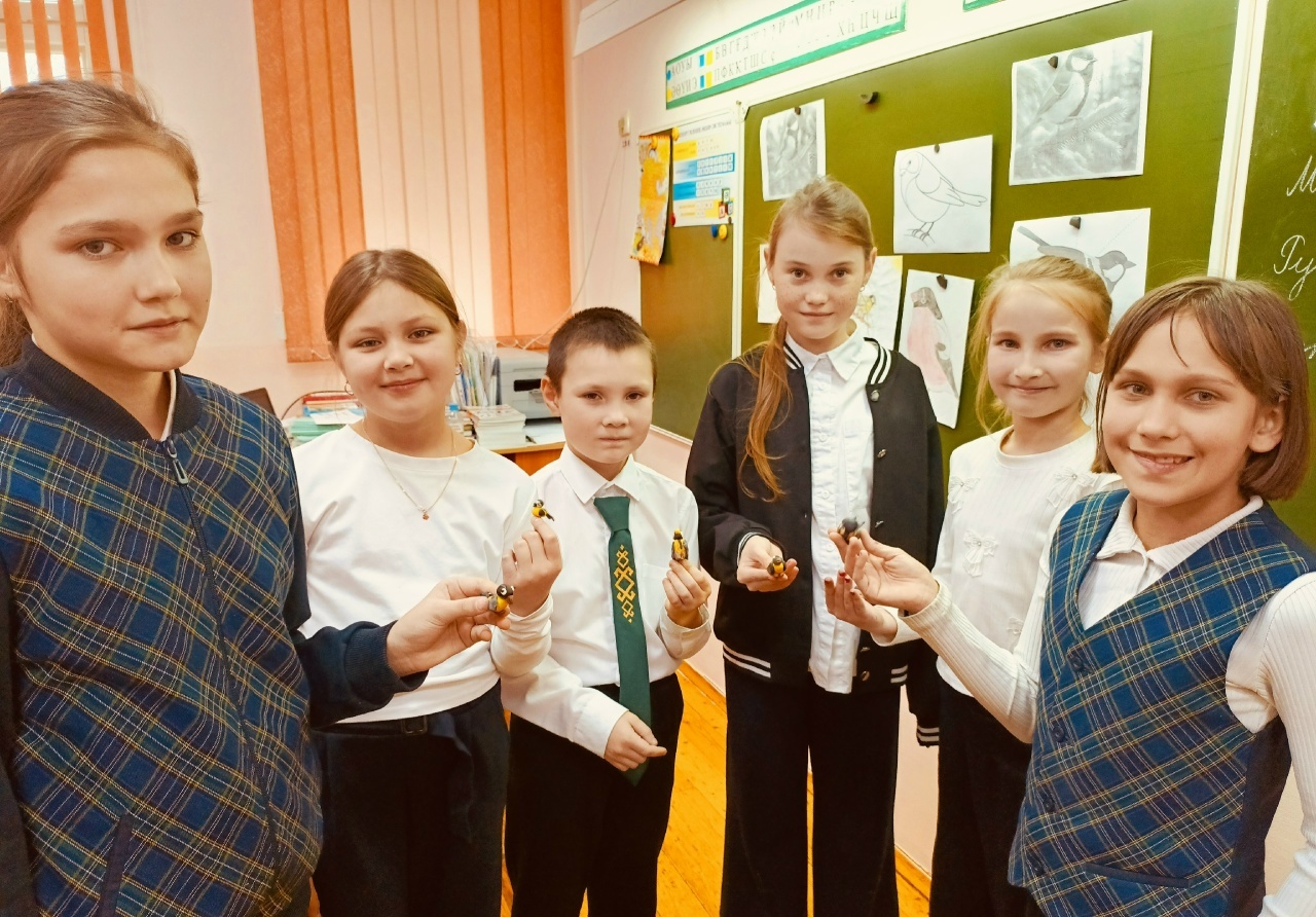 Ҡарабаш турғай - етеҙ ҡош