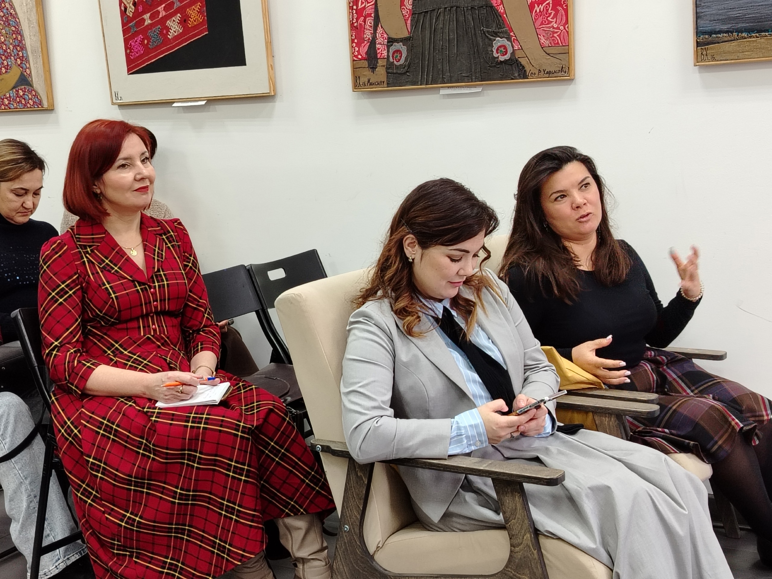 Эстрада йондоҙҙары китап уҡырға яратамы?